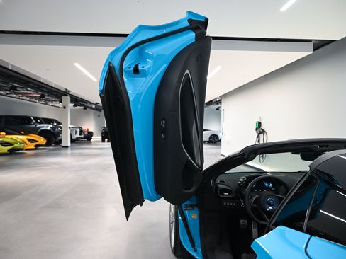 New 2026 McLaren Artura Spider RWD image 17