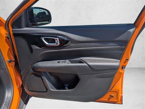 New 2026 Jeep Compass Latitude AWD/4WD image 25