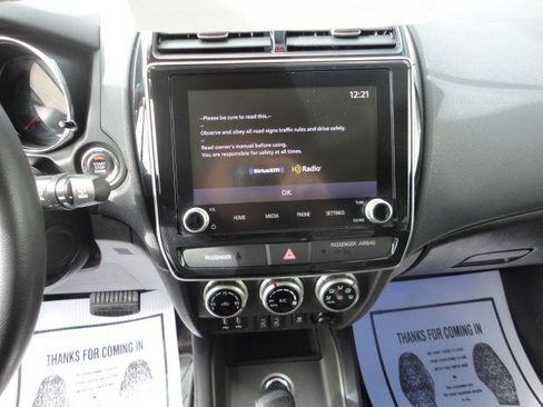 Used 2022 Mitsubishi Outlander Sport SE image 6