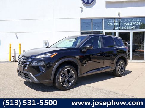 Used 2025 Nissan Rogue SV FWD image 1
