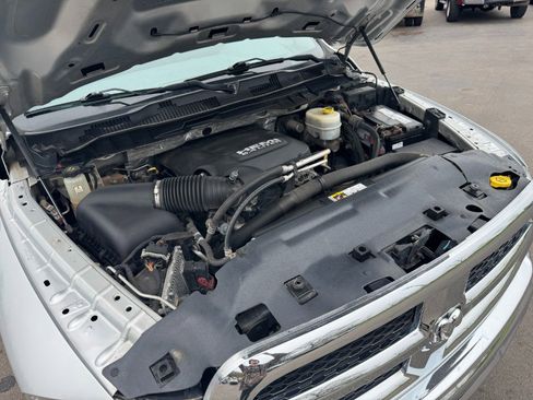 Used 2018 RAM 2500 Tradesman w/ Chrome Appearance Group AWD/4WD image 23