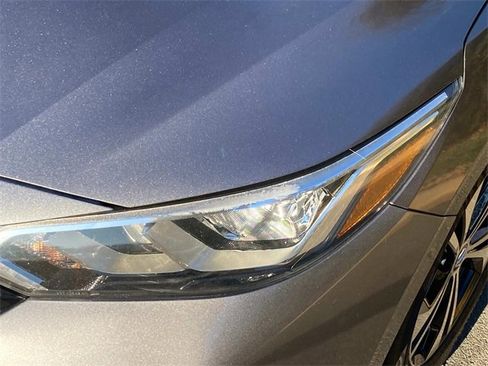 Used 2021 Nissan Sentra SV image 3