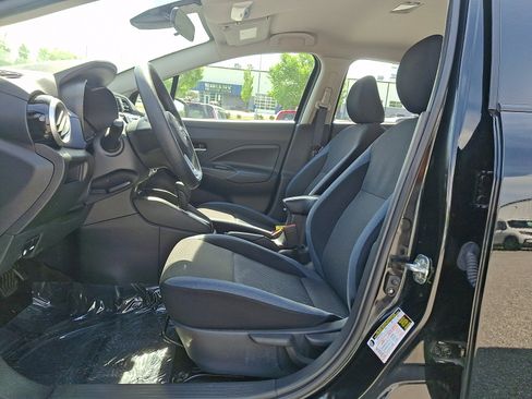 Used 2024 Nissan Versa SV FWD image 13