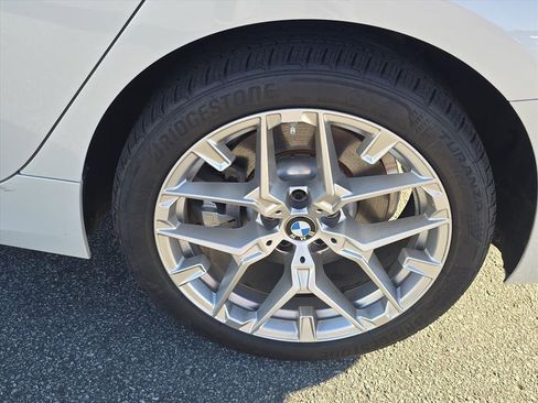 Used 2025 BMW 330i Sedan image 12