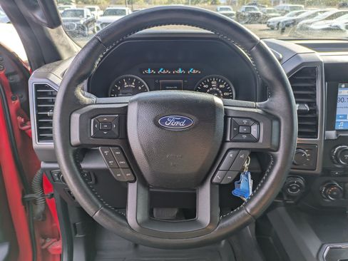 Used 2018 Ford F150 XLT w/ Equipment Group 302A Luxury AWD/4WD image 19