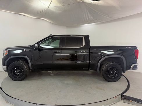 Used 2020 GMC Sierra 1500 SLE w/ SLE Value Package AWD/4WD image 4