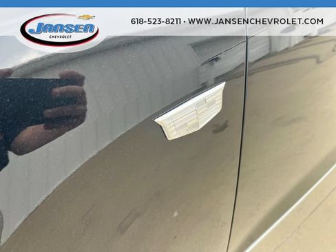 Used 2018 Cadillac XT5 Luxury w/ Driver Awareness Package FWD image 32