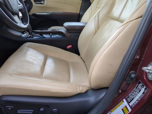 Used 2013 Toyota Avalon Limited FWD image 11