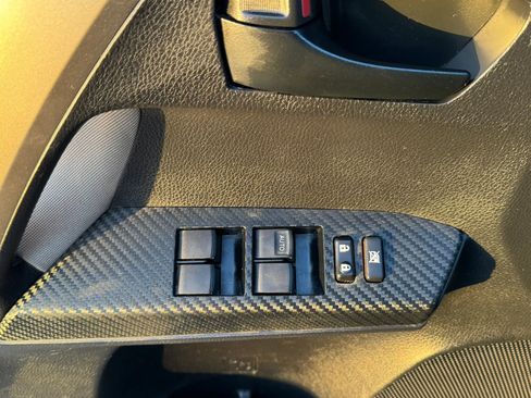 Used 2015 Toyota RAV4 LE AWD/4WD image 32