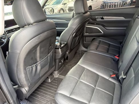 Used 2022 Kia Telluride EX FWD image 13