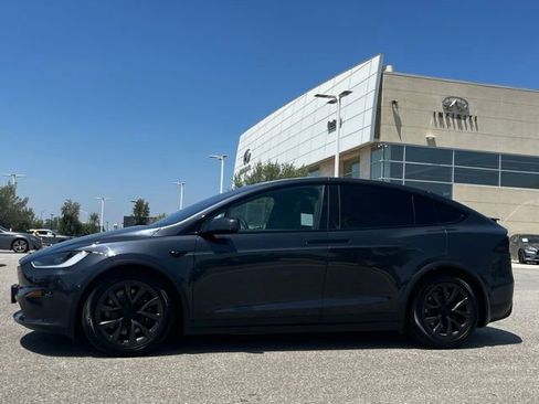 Used 2024 Tesla Model X AWD/4WD image 2