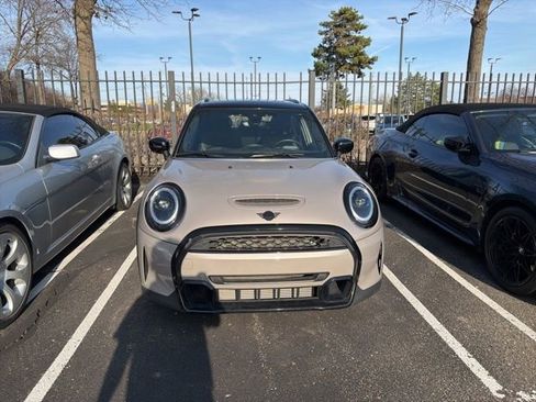 Used 2022 MINI Cooper S w/ Premium Package image 2