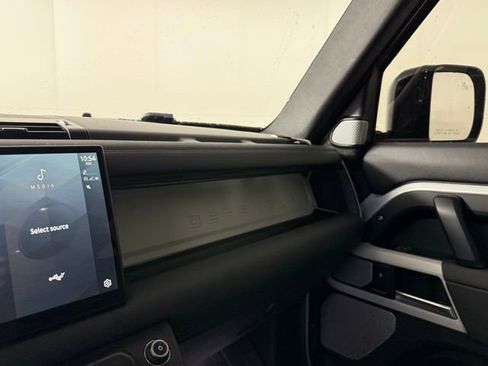 Certified 2024 Land Rover Defender 130 S image 20