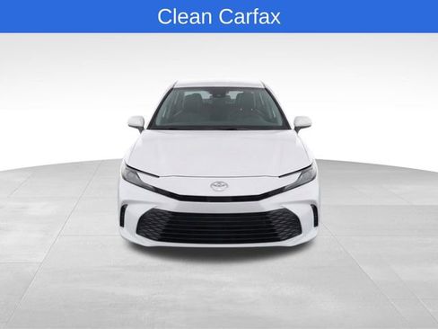 Used 2025 Toyota Camry LE image 5