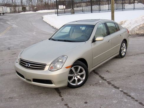 Used 2006 INFINITI G35 x Sedan w/ (P03) Premium Pkg C image 4