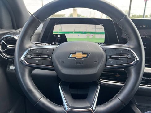 Used 2025 Chevrolet Equinox LT FWD image 29
