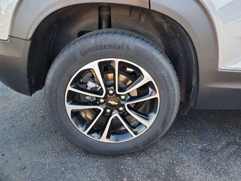 Certified 2025 Chevrolet TrailBlazer LT AWD/4WD image 9