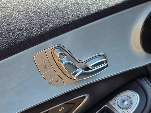 Used 2017 Mercedes-Benz C 300 Sedan image 27