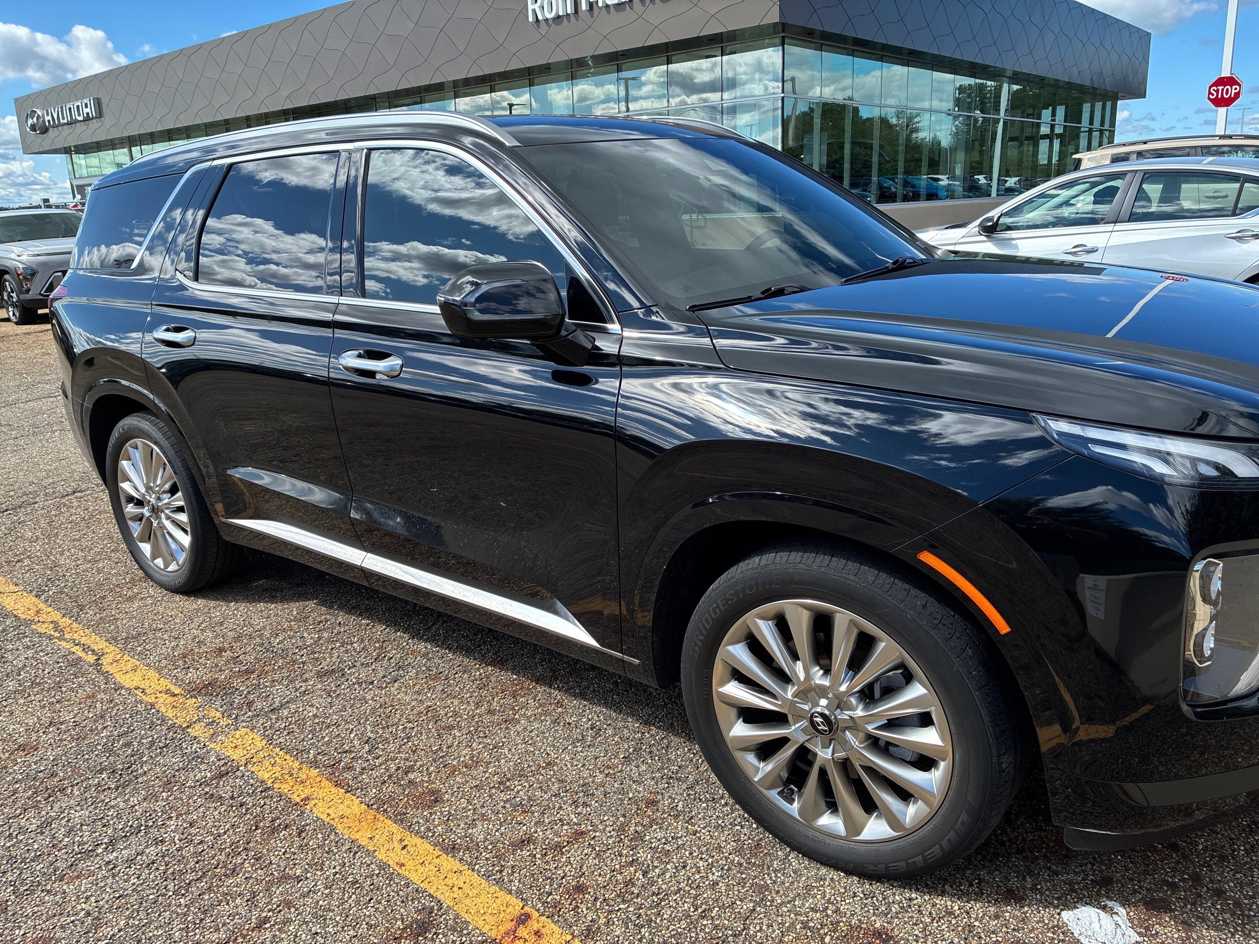 Used 2020 Hyundai Palisade Limited FWD image 4