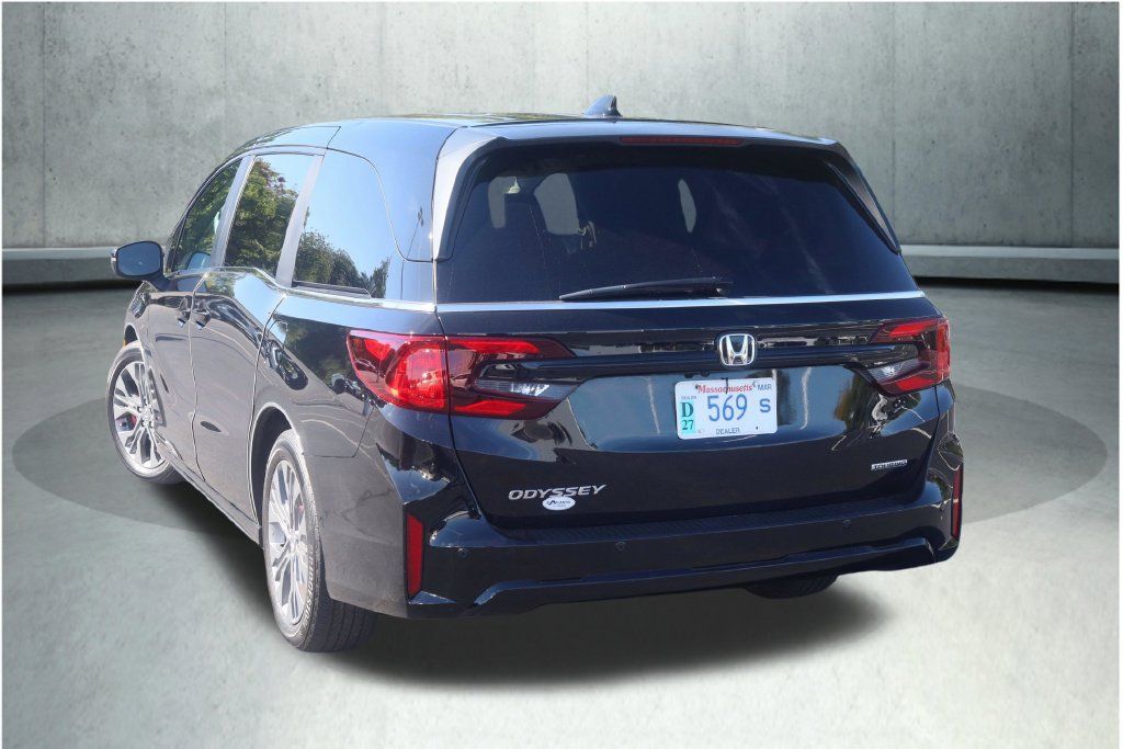 Used 2026 Honda Odyssey Touring image 16