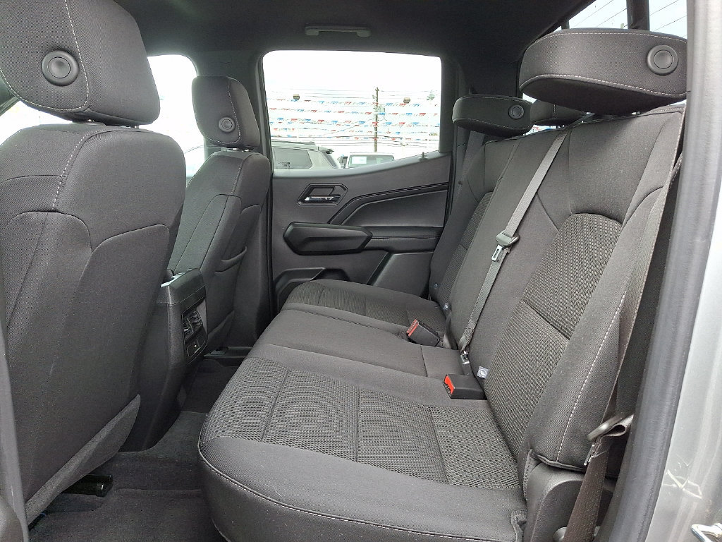 Used 2023 Chevrolet Colorado LT w/ LT Convenience Package II AWD/4WD image 10