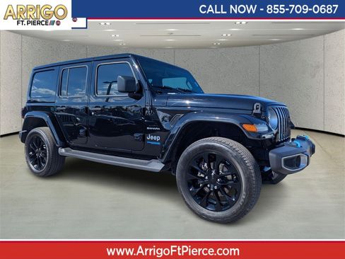 Used 2022 Jeep Wrangler Unlimited Sahara image 1