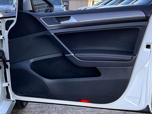 Used 2017 Volkswagen Golf Alltrack SEL image 24