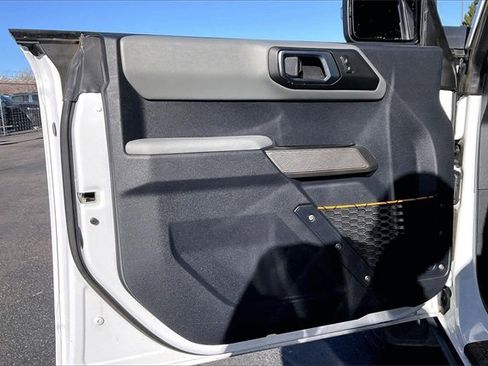 Used 2022 Ford Bronco Badlands image 18