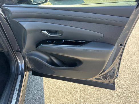 Certified 2025 Hyundai Tucson Limited image 14