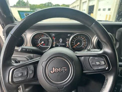 Used 2018 Jeep Wrangler Unlimited Sport S AWD/4WD image 9