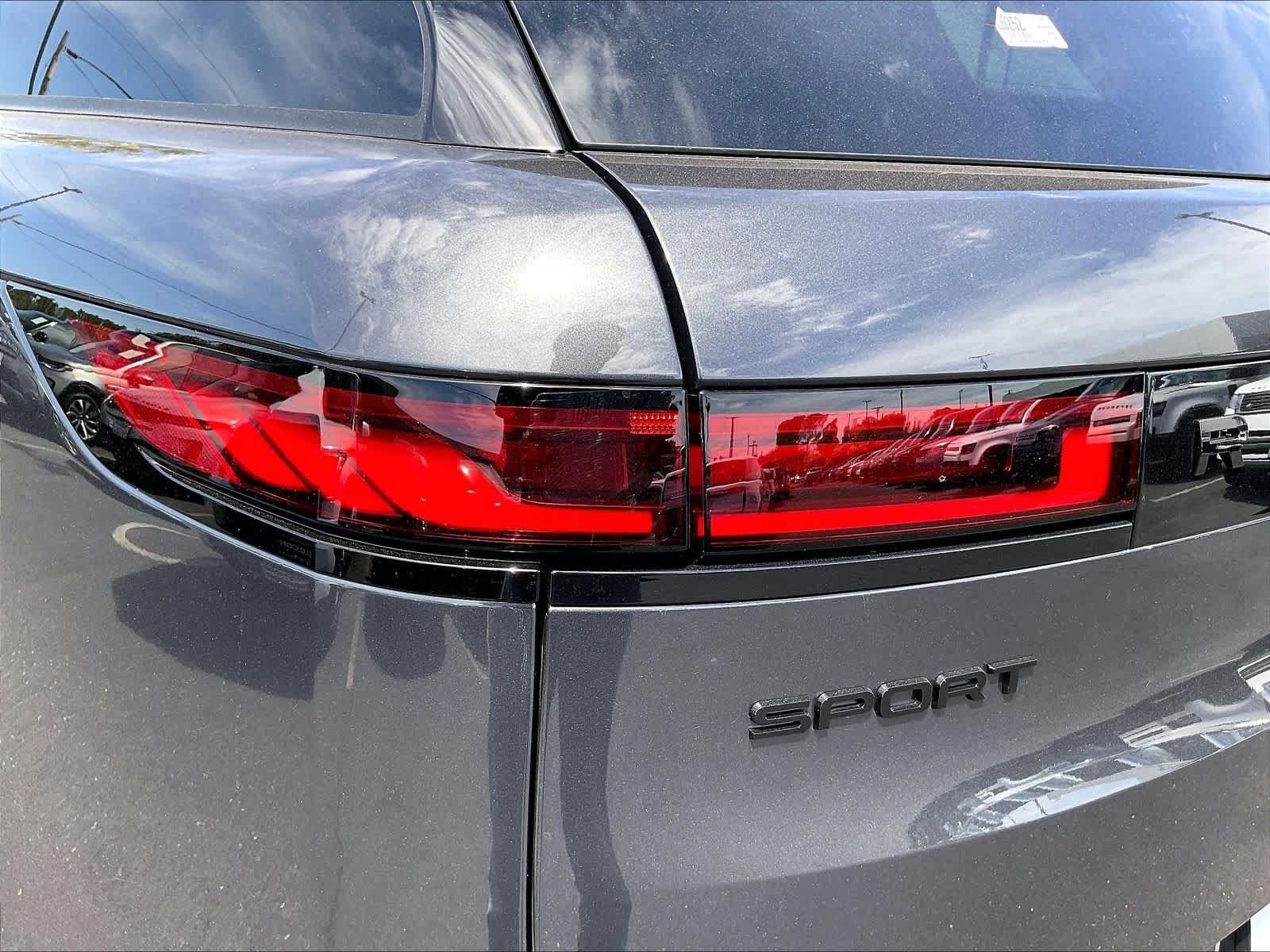 New 2026 Land Rover Range Rover Sport Dynamic SE AWD/4WD image 25