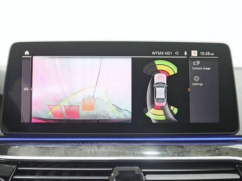 Used 2022 BMW 530i xDrive w/ Executive Package image 19