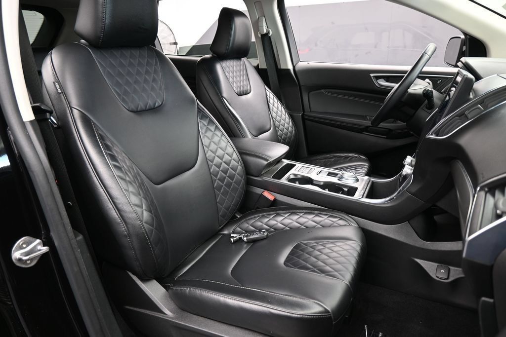 Used 2024 Ford Edge Titanium AWD/4WD image 49