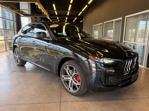 Used 2023 Maserati Levante GT AWD/4WD image 5