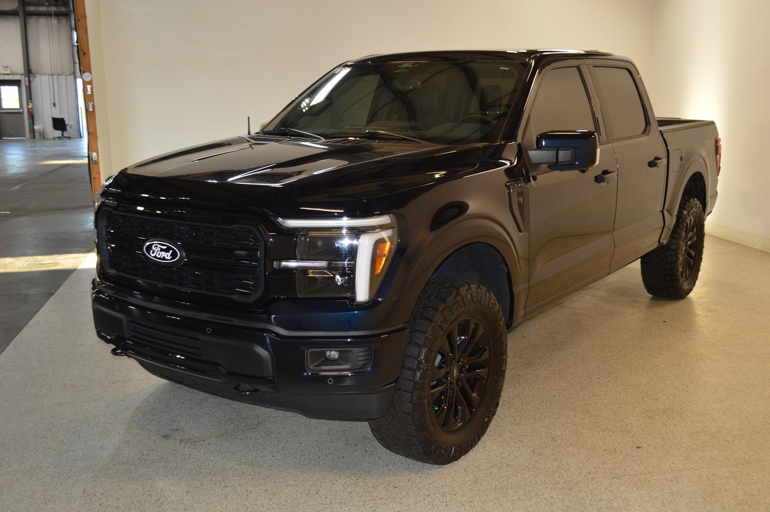 Used 2026 Ford F150 Lariat w/ Equipment Group 501A Mid AWD/4WD image 7
