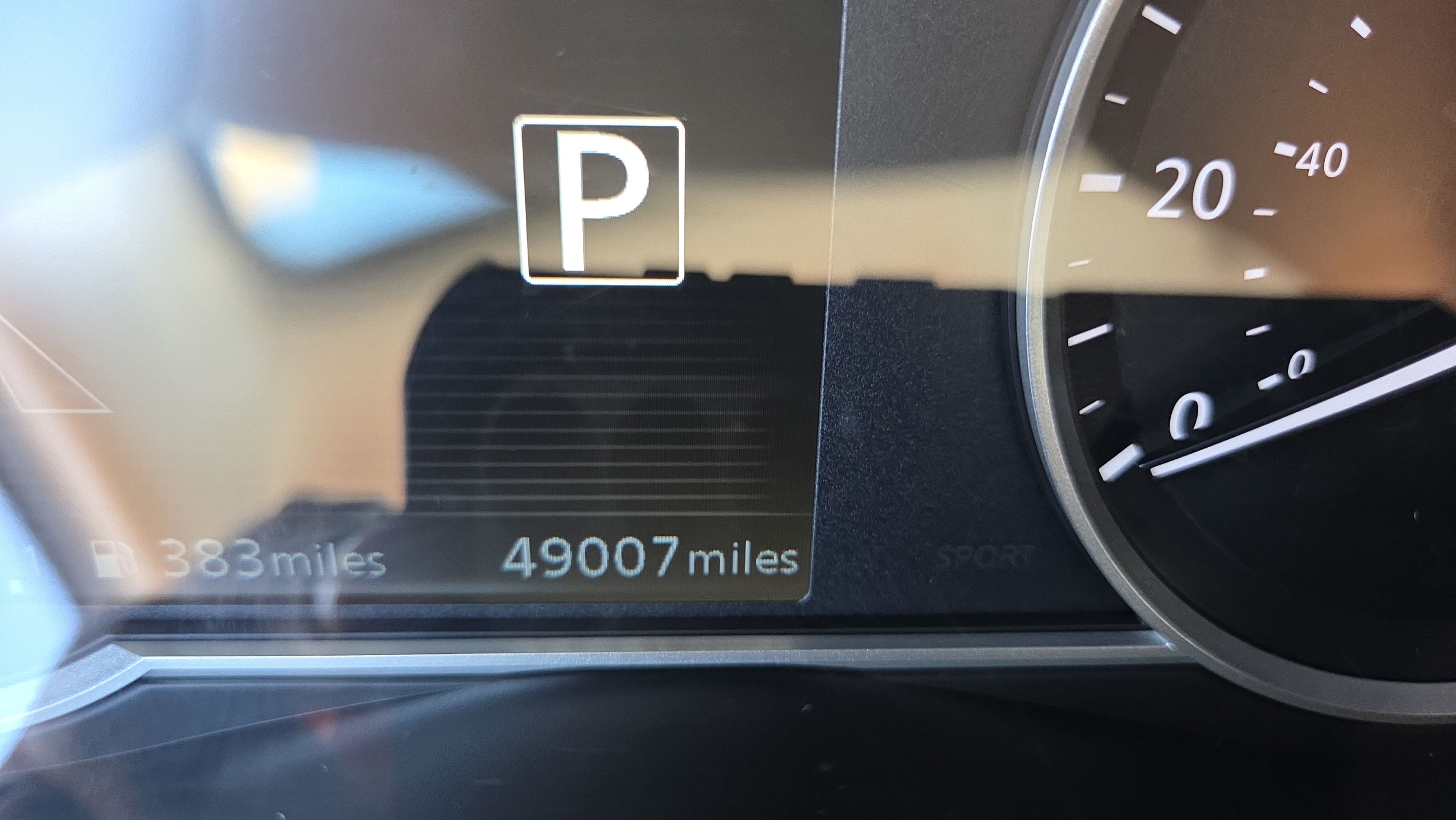 Used 2025 Nissan Versa SV FWD image 32