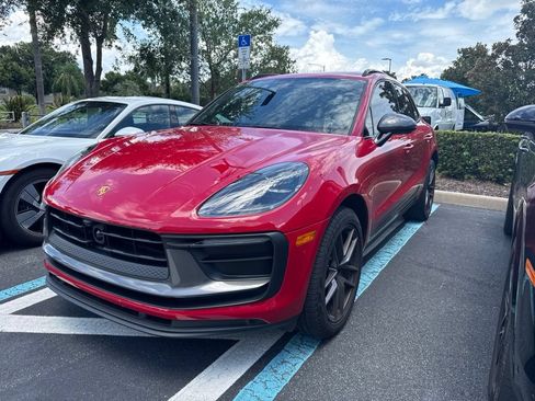 Certified 2023 Porsche Macan Turbo AWD/4WD image 1