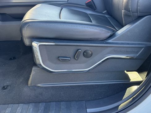 Used 2024 Ford F250 Lariat w/ Lariat Ultimate Package image 16