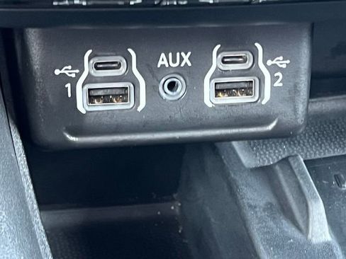 Used 2025 Dodge Durango R/T image 35