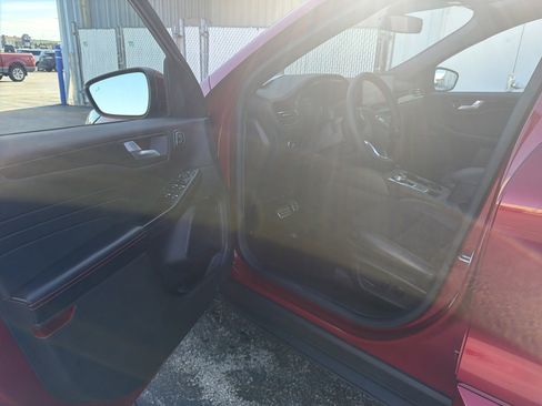 Certified 2023 Ford Escape ST-Line Elite image 17