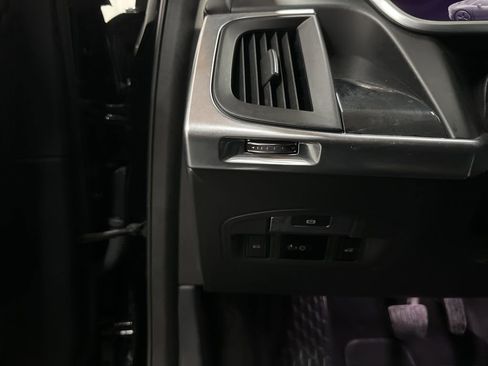 Used 2020 Jaguar I-PACE S image 34