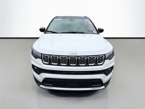 Used 2024 Jeep Compass Limited AWD/4WD image 2