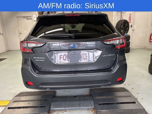 Used 2024 Subaru Outback Premium image 5