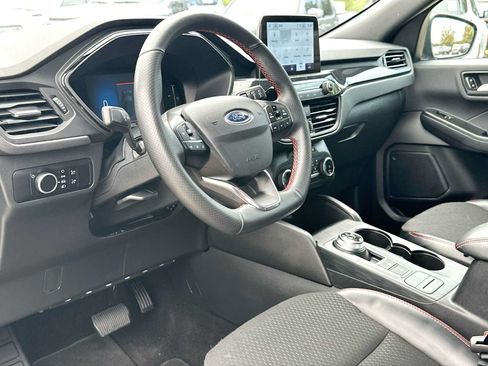 Used 2025 Ford Escape ST-Line AWD/4WD image 18