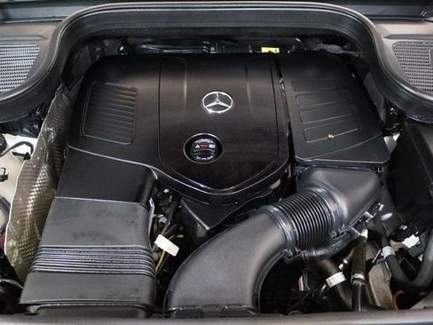Used 2025 Mercedes-Benz GLE 450e 4MATIC image 30