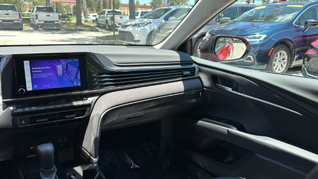 Used 2025 Toyota Camry LE w/ Convenience Package FWD image 16
