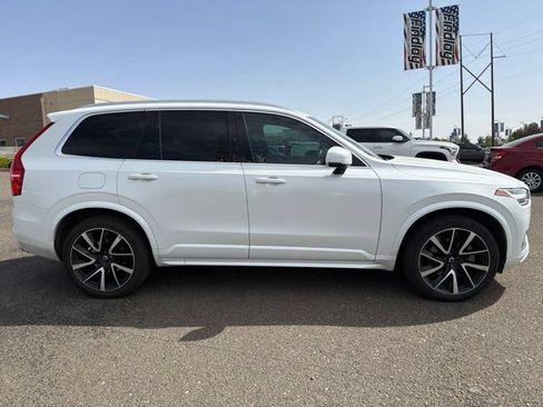 Used 2021 Volvo XC90 T6 Momentum w/ Protection Package Premier AWD/4WD image 4