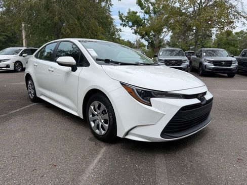 Used 2024 Toyota Corolla LE FWD image 1
