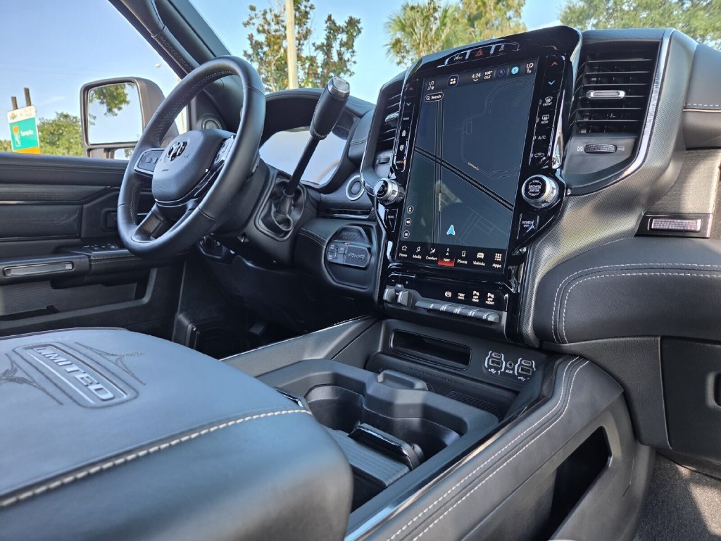 Used 2024 RAM 2500 Limited AWD/4WD image 26