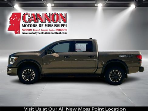 Used 2024 Nissan Titan PRO-4X w/ Off Road Protection Package image 2